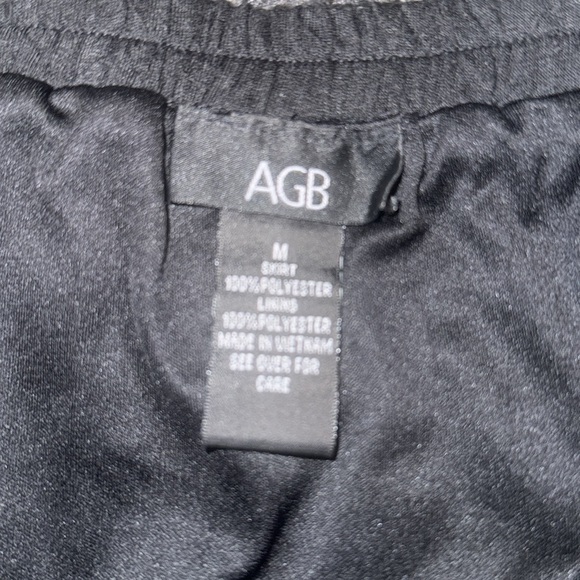 Black Knee Length Skirt by AGB - Size Medium - Picture 3 of 5